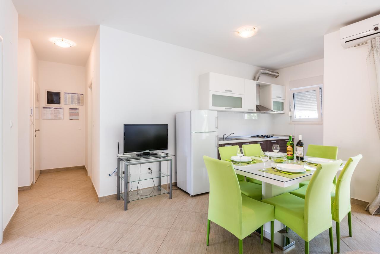 Apartments Marko ポドストラナ エクステリア 写真