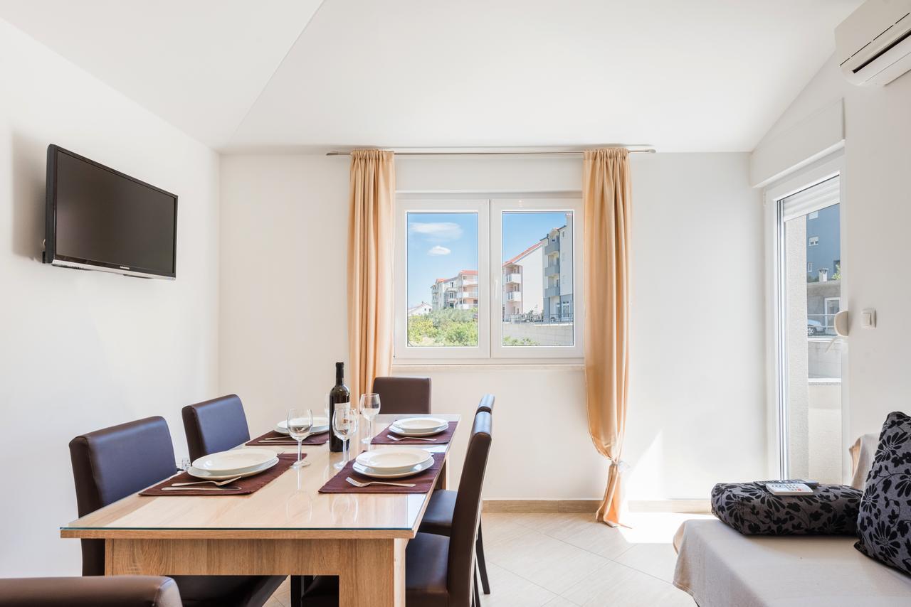Apartments Marko ポドストラナ エクステリア 写真